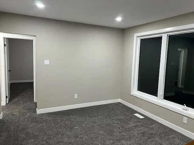 4 bed, $2,100 — Photo 3