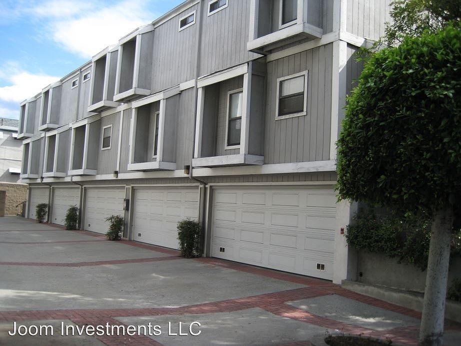 1st image of 965 E Del Mar Blvd APT 8
