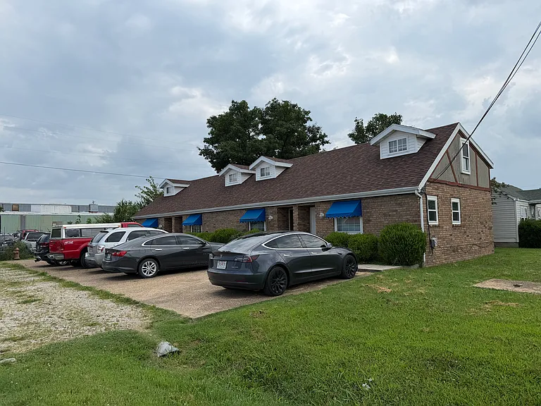 312 S Olive St #D — Photo 7