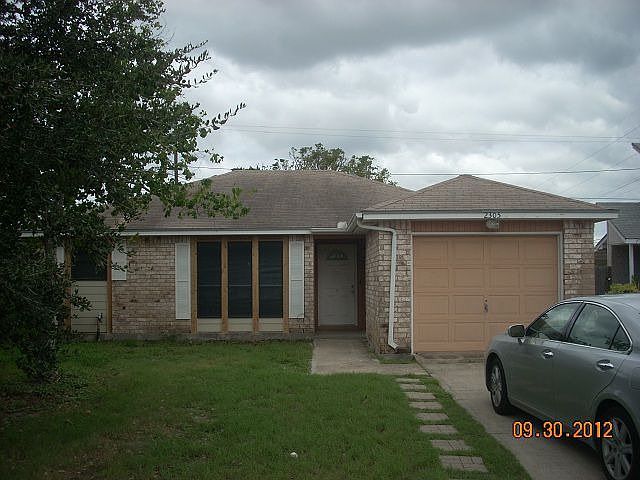 1st image of 2305 Vialoux Dr