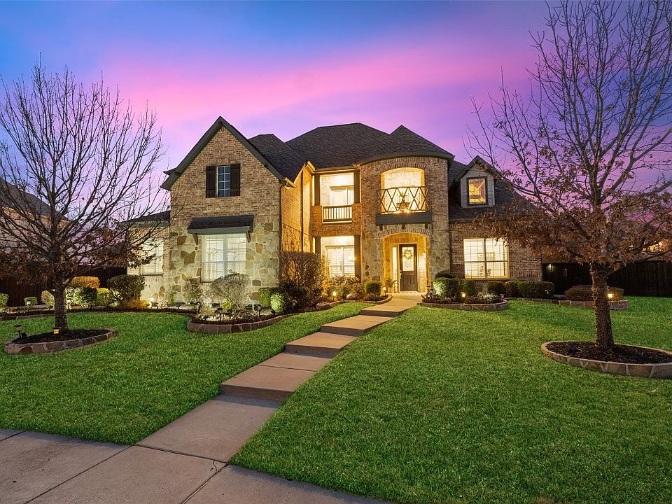 1st image of 670 Winterberry Ln