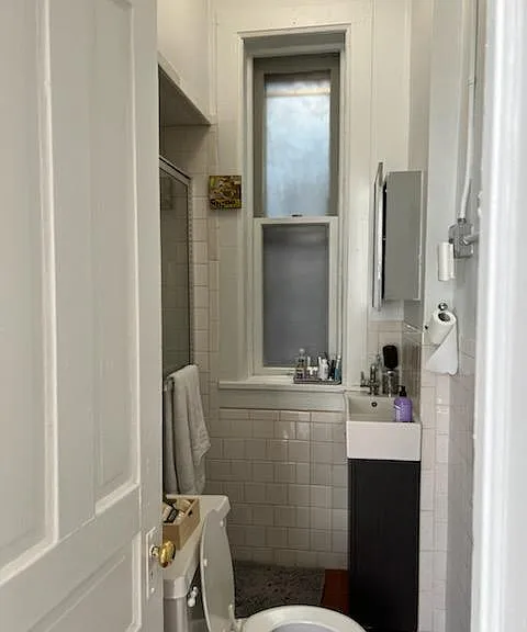 1848 N Hoyne Ave — Photo 8