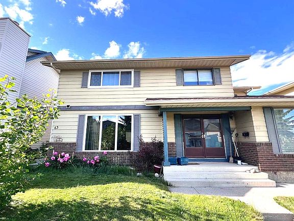 2nd image of 63 S Strathcona Cres SW
