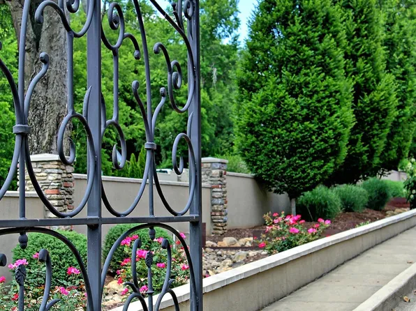 712 Halcyon Way #8, Columbia, TN 38401