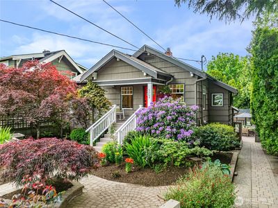 3267 39th Avenue SW, Seattle, WA, 98116