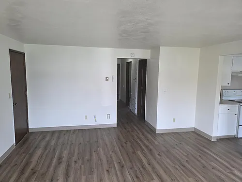 319 Ecols St N #6 Photo 1