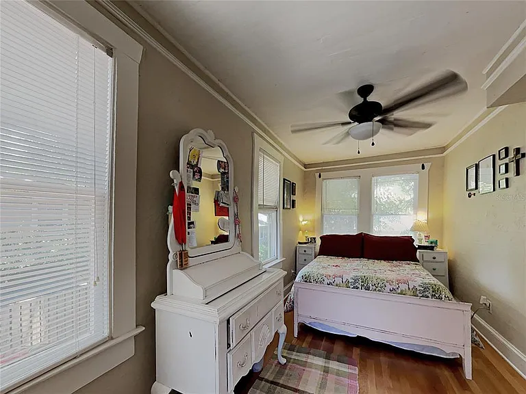 807 1/2 S Fremont Ave #UPPER — Photo 24