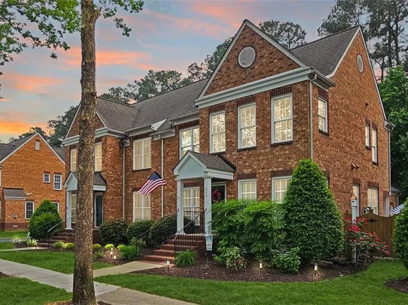 255 Herman Melville Ave, Newport News, VA 23606