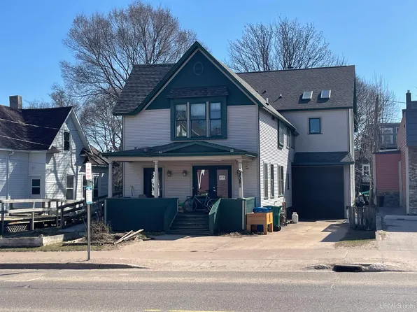 908 N 3rd St, Marquette, MI 49855