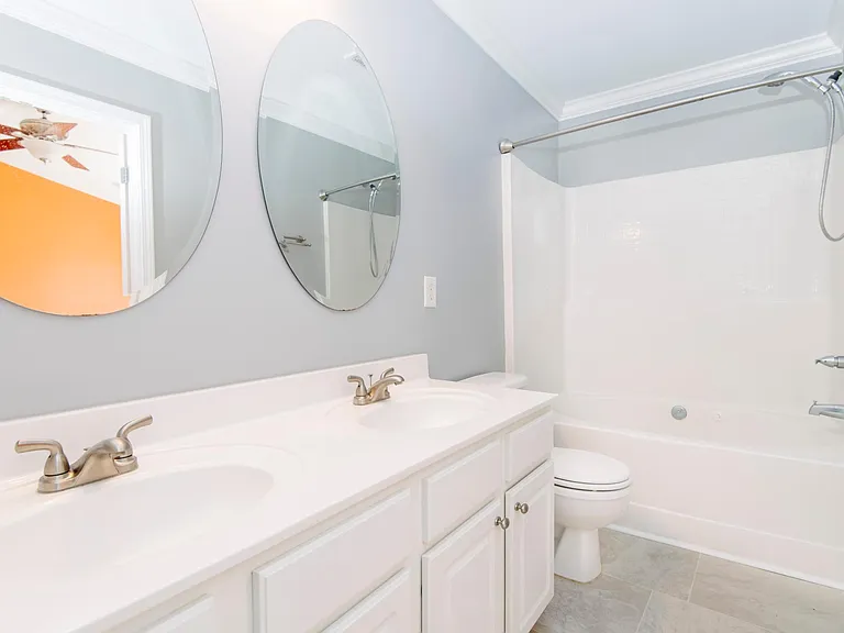 7000 Valerie Anne Dr — Photo 9