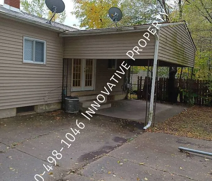 2829 Plainfield Ave — Photo 38
