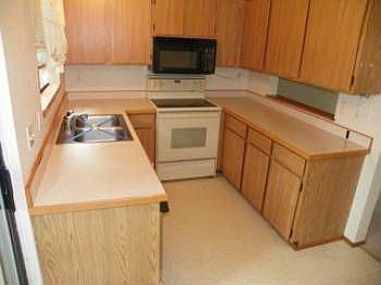 5th image of 14925 32nd Pl S