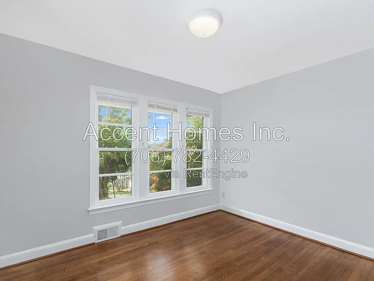 813 31st St S — Photo 21