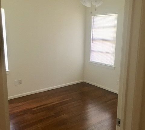 2nd image of 116 Forest Oaks Ln