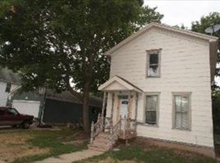 426 Simms St, Aurora, IL 60505