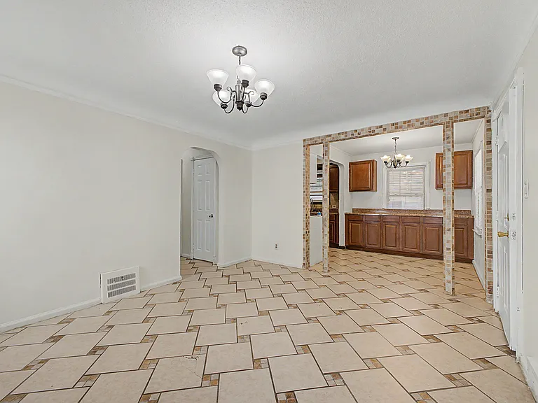 4580 Westland St — Photo 7