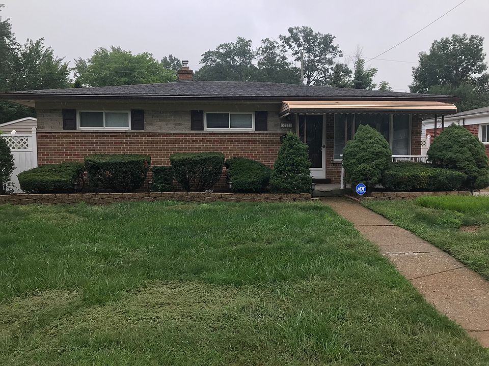 1st image of 32201 Alvin St