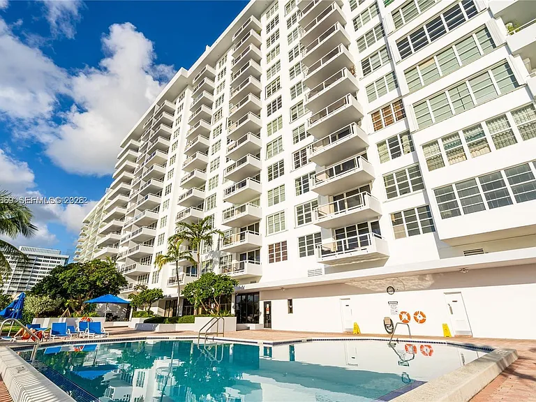 5700 Collins Ave #15D — Photo 26