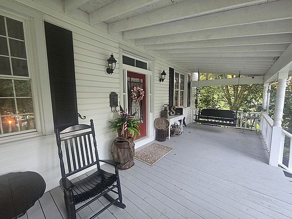 Front porch is 10' wide.