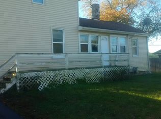 504 W Diggins St, Harvard, IL 60033