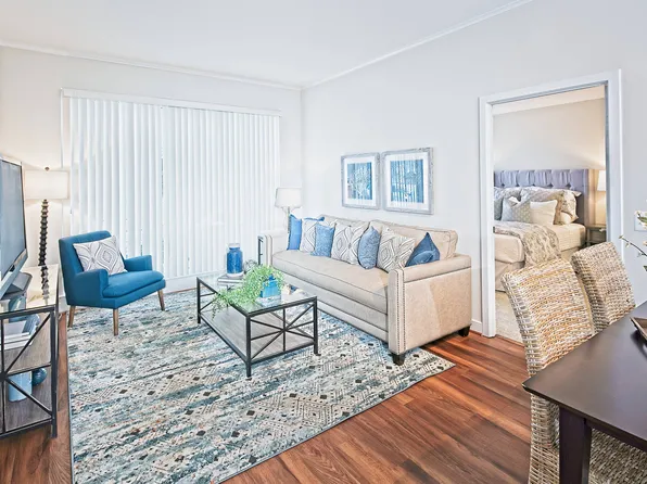 Birchwood, 545 N Pollard St APT 300, Arlington, VA 22203