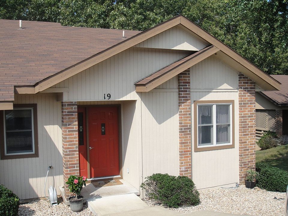 1st image of 19 Walter Dr