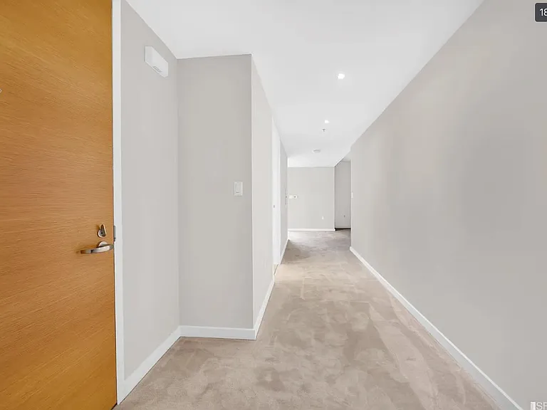 1 Hawthorne St #2J — Photo 14