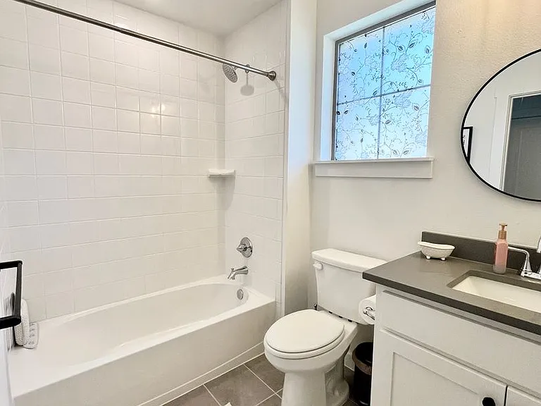 2621 Chablis Dr — Photo 16