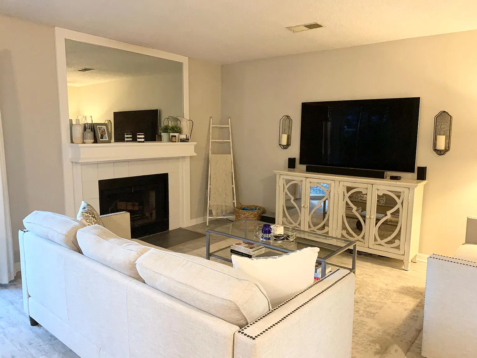 2 bed, 1000 sqft, $1,700 — Photo 3