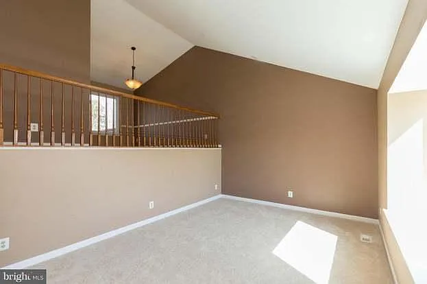 10276 Racquet Cir — Photo 19
