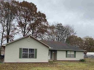 145 Crossroads Cv, Ward, AR 72176