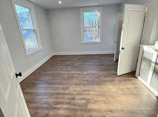 73 Walnut St, Somerville, MA 02143