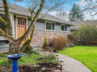 19122 108th Ave NE, Bothell, WA 98011