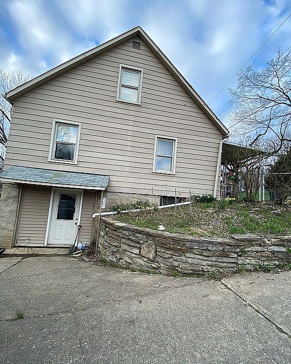 2nd image of 526 Indiana Ave
