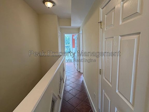 2nd image of 3120 Parkwood Ave #A