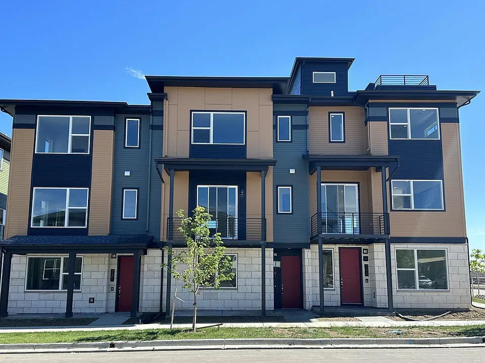781 Promenade Dr