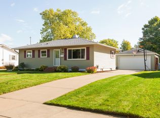 708 8th Ave, Grafton, WI 53024