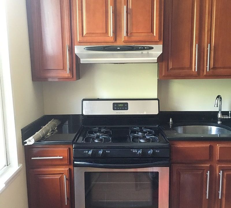 1st image of 2150 Hazen St