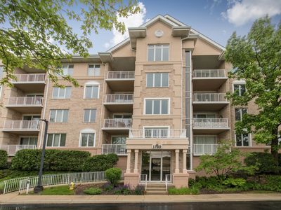 1705 Pavilion Way Unit 401, Park Ridge, IL, 60068