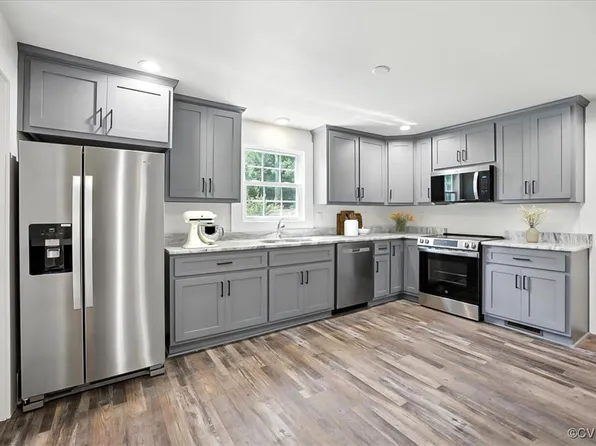 139 W Main St, Wakefield, VA 23888