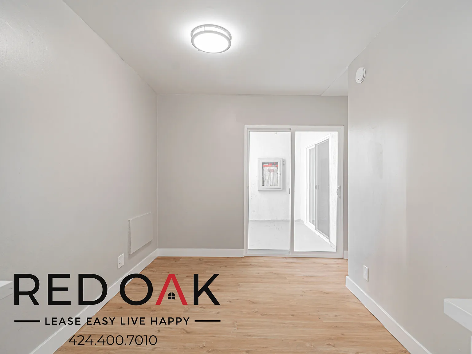 ~1 Week FREE~ Cheerful Two Bedroom with Stainless Appliances, Private Balcony, Loads of Natural L... — Photo 4
