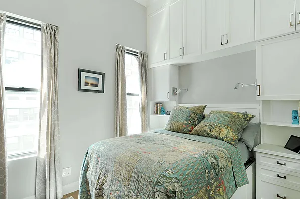 Sold by Compass | media 7