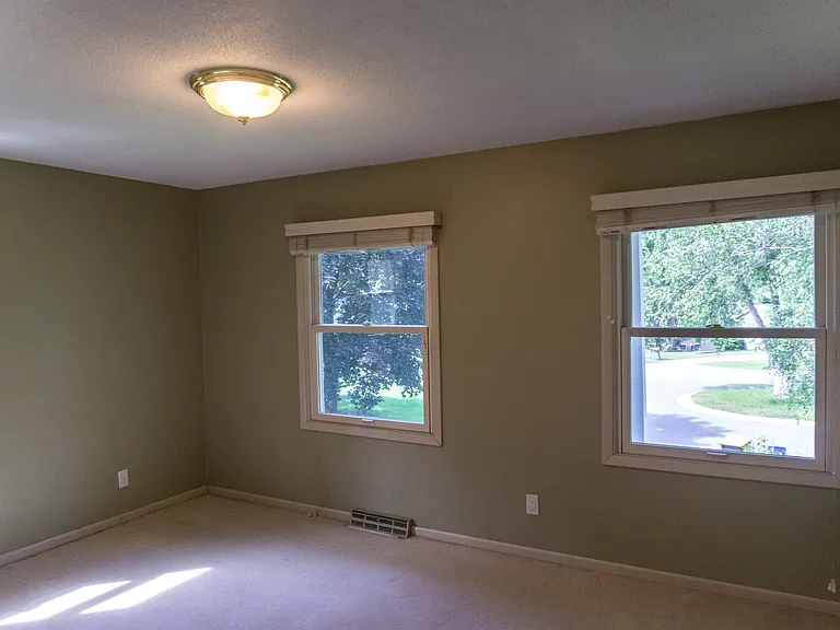 11912 Highland View Cir — Photo 10