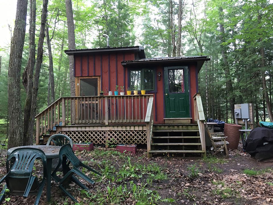 Tiny house on Madeline Islan
