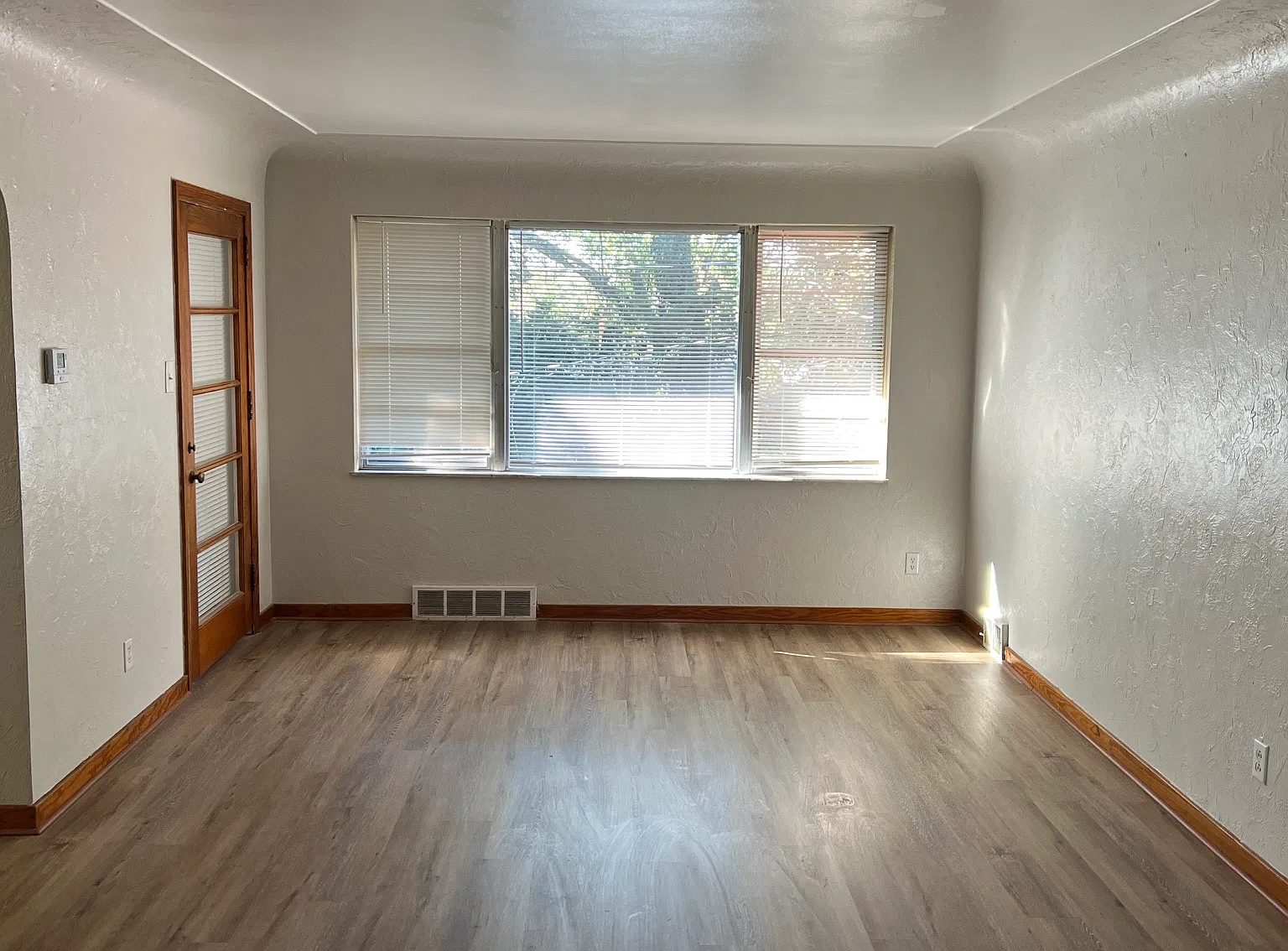 3 bed, 1400 sqft, $1,495 — Photo 4