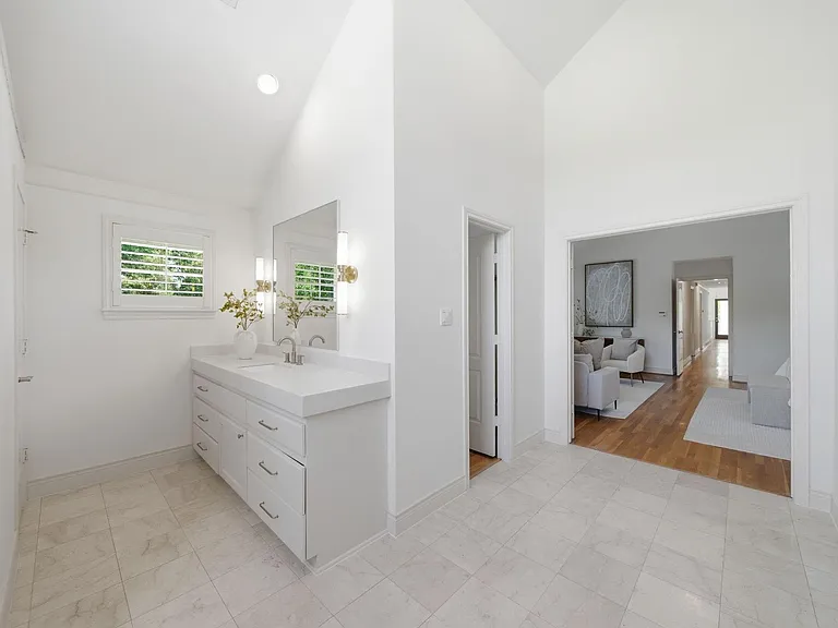 3118 Morrison St — Photo 20