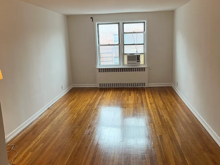 65-70 Booth St #1 — Photo 3
