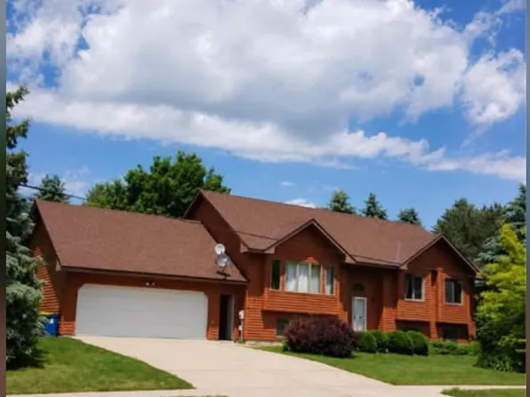 1010 17th St SW, Faribault, MN 55021