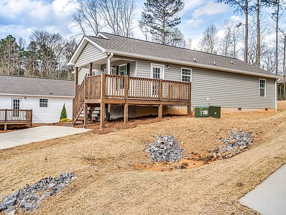 4th image of 1624 Waring Rd NW