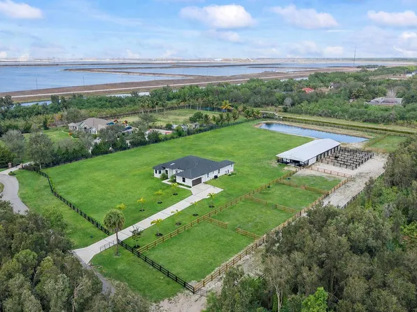 19921 Skyhawk Lane, The Acreage, FL 33470